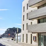 Ancora Frontbeach Luxury Apartman *