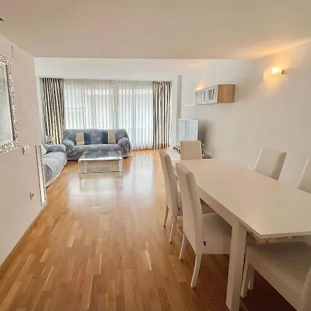 Apartmán Ancora Frontbeach Luxury
