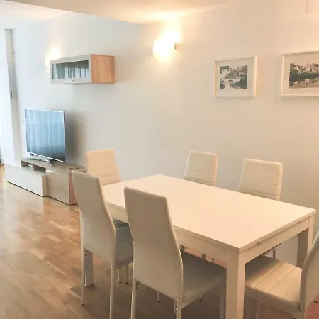 Ancora Frontbeach Luxury