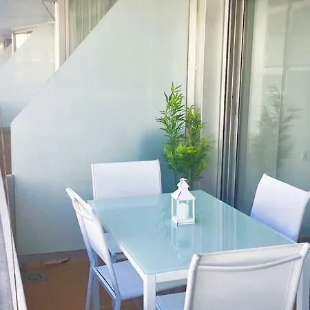 Ancora Frontbeach Luxury