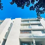 아파트 Ancora Frontbeach Luxury *