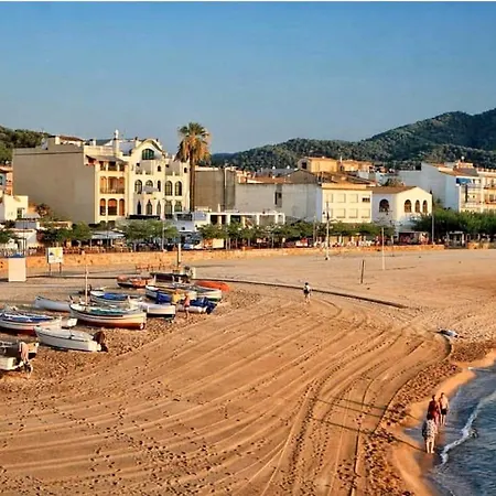 아파트 Ancora Frontbeach Luxury *