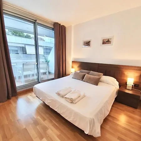 Ancora Frontbeach Luxury 아파트 또사데마르