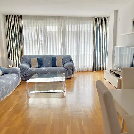 Ancora Frontbeach Luxury 滨海托萨