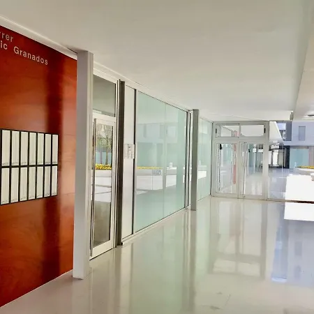 Ancora Frontbeach Luxury 아파트 또사데마르