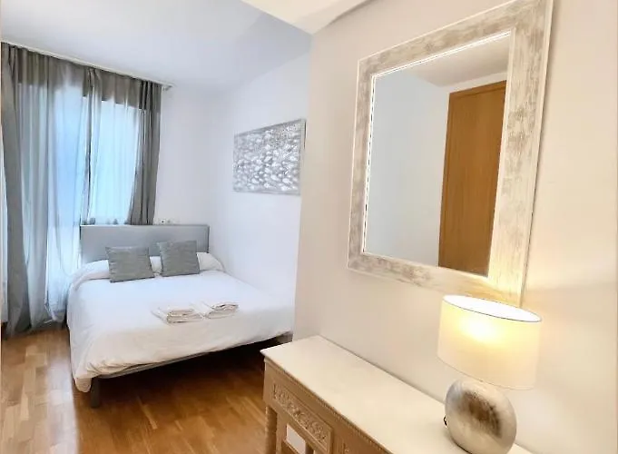 Ancora Frontbeach Luxury