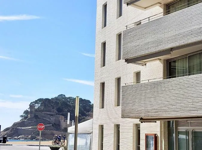 Ancora Frontbeach Luxury Διαμέρισμα *